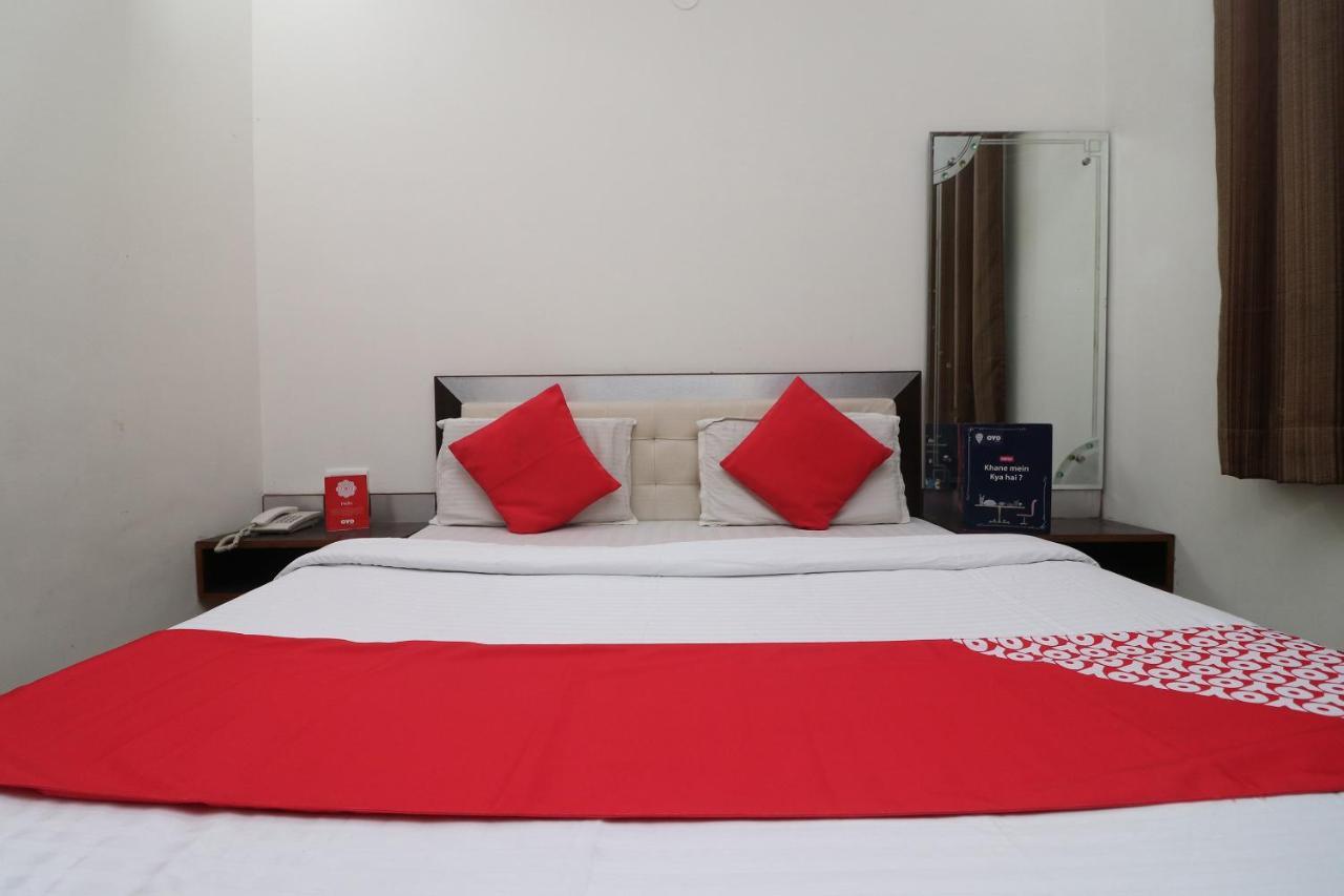 Oyo 24723 Hotel Atul Palace Агра Екстер'єр фото