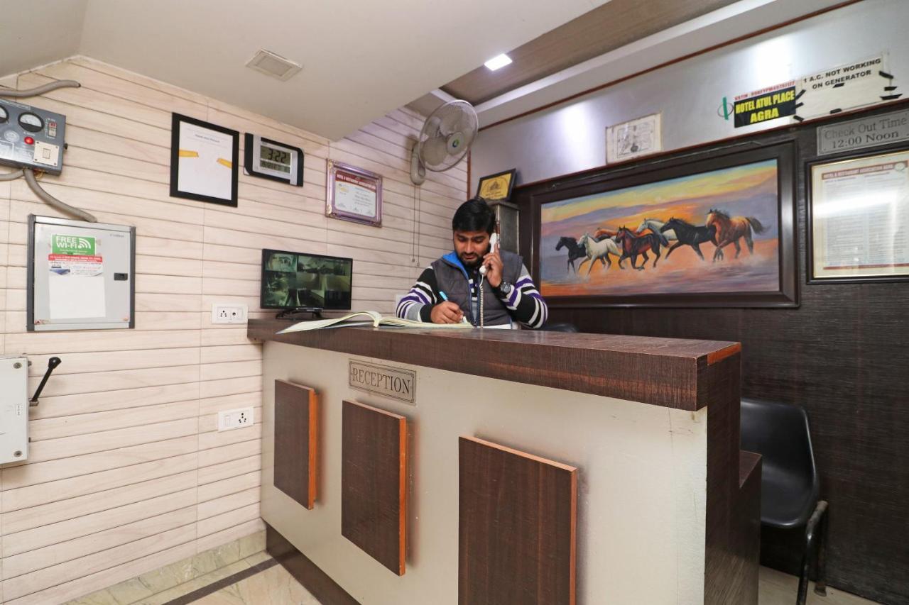 Oyo 24723 Hotel Atul Palace Агра Екстер'єр фото